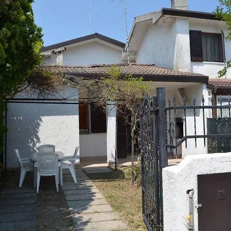 Casa vacanze Beautiful In Lido Di Pomposa-lido Degli Scacch Near Beach *