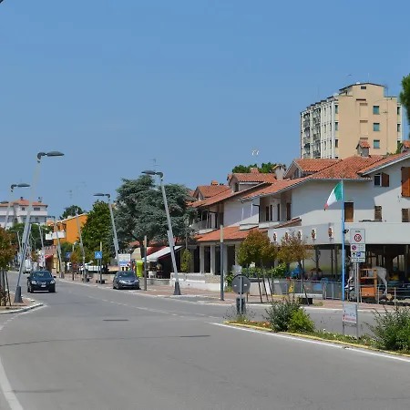 Beautiful In Lido Di Pomposa-lido Degli Scacch Near Beach